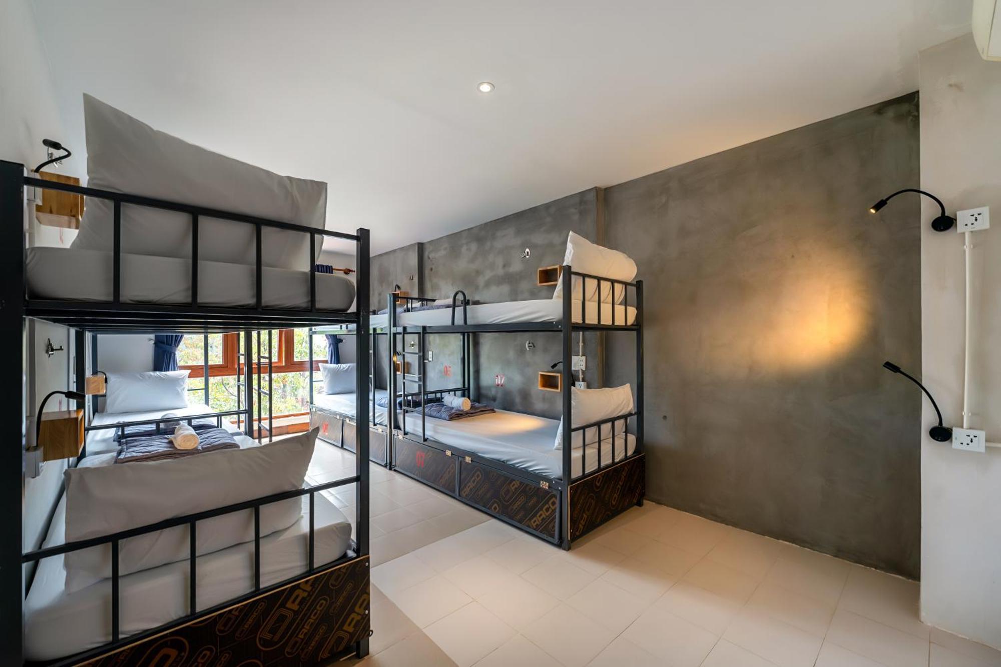 Harmony Old Town Hostel And Pool Bar Hoi An Bagian luar foto