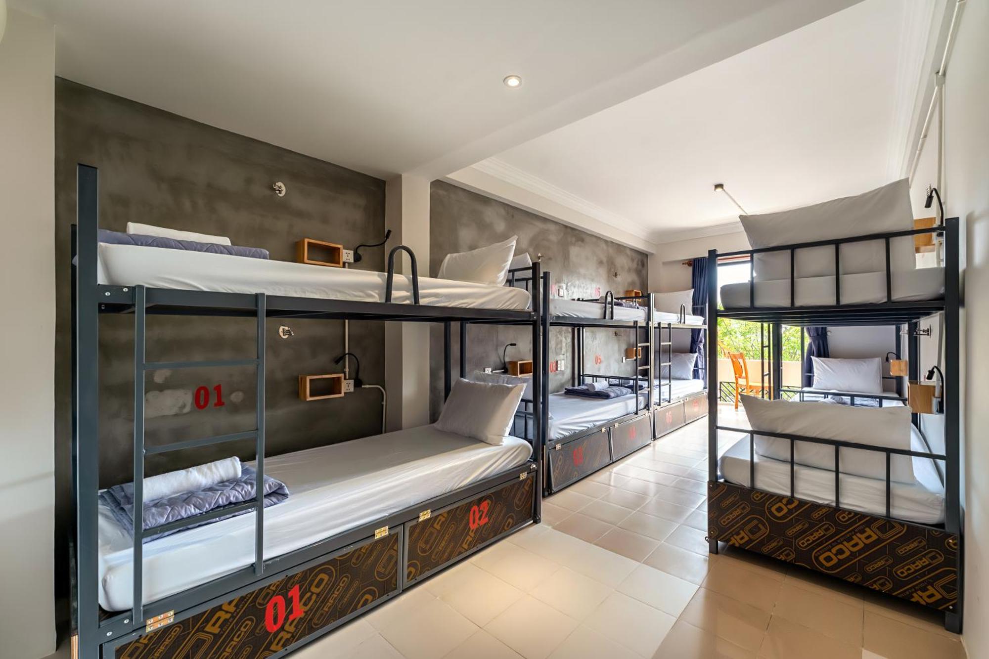 Harmony Old Town Hostel And Pool Bar Hoi An Bagian luar foto