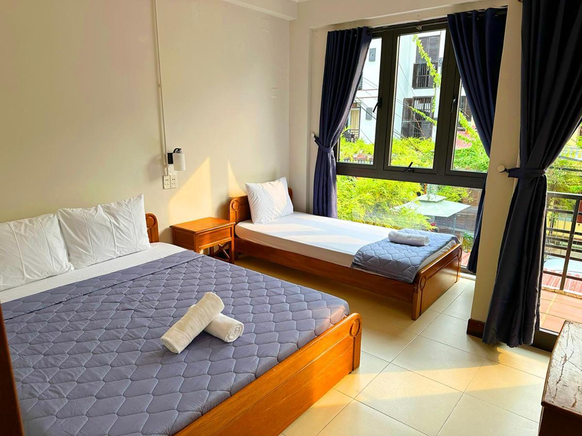 Harmony Old Town Hostel And Pool Bar Hoi An Bagian luar foto